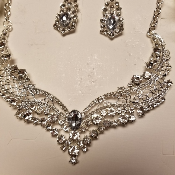 👏👏BACK IN STOCK!!!👏👏GORGEOUS statement 3PC set - Picture 3 of 12